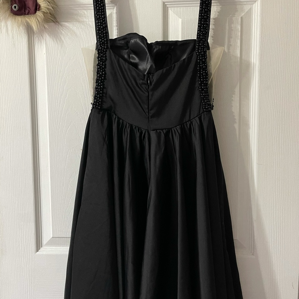 Dress - Picture 2 of 5